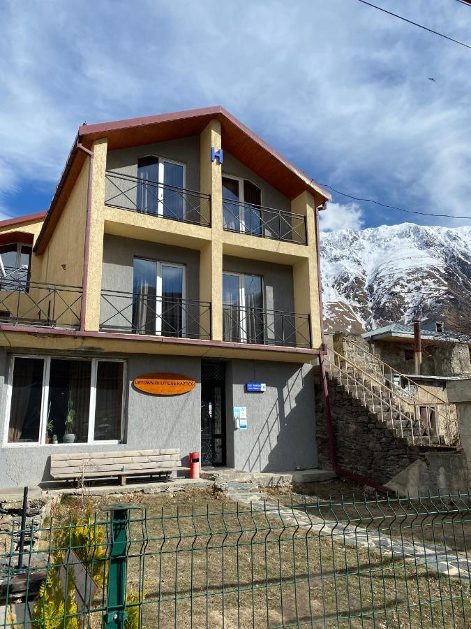 Uptown Boutique Kazbegi Stepantsminda Exterior foto