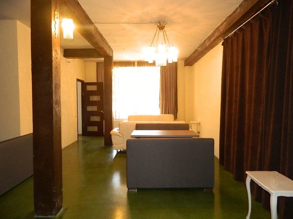 Uptown Boutique Kazbegi Stepantsminda Exterior foto