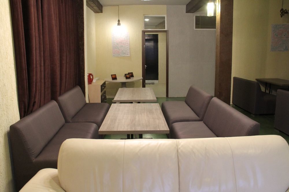 Uptown Boutique Kazbegi Stepantsminda Exterior foto