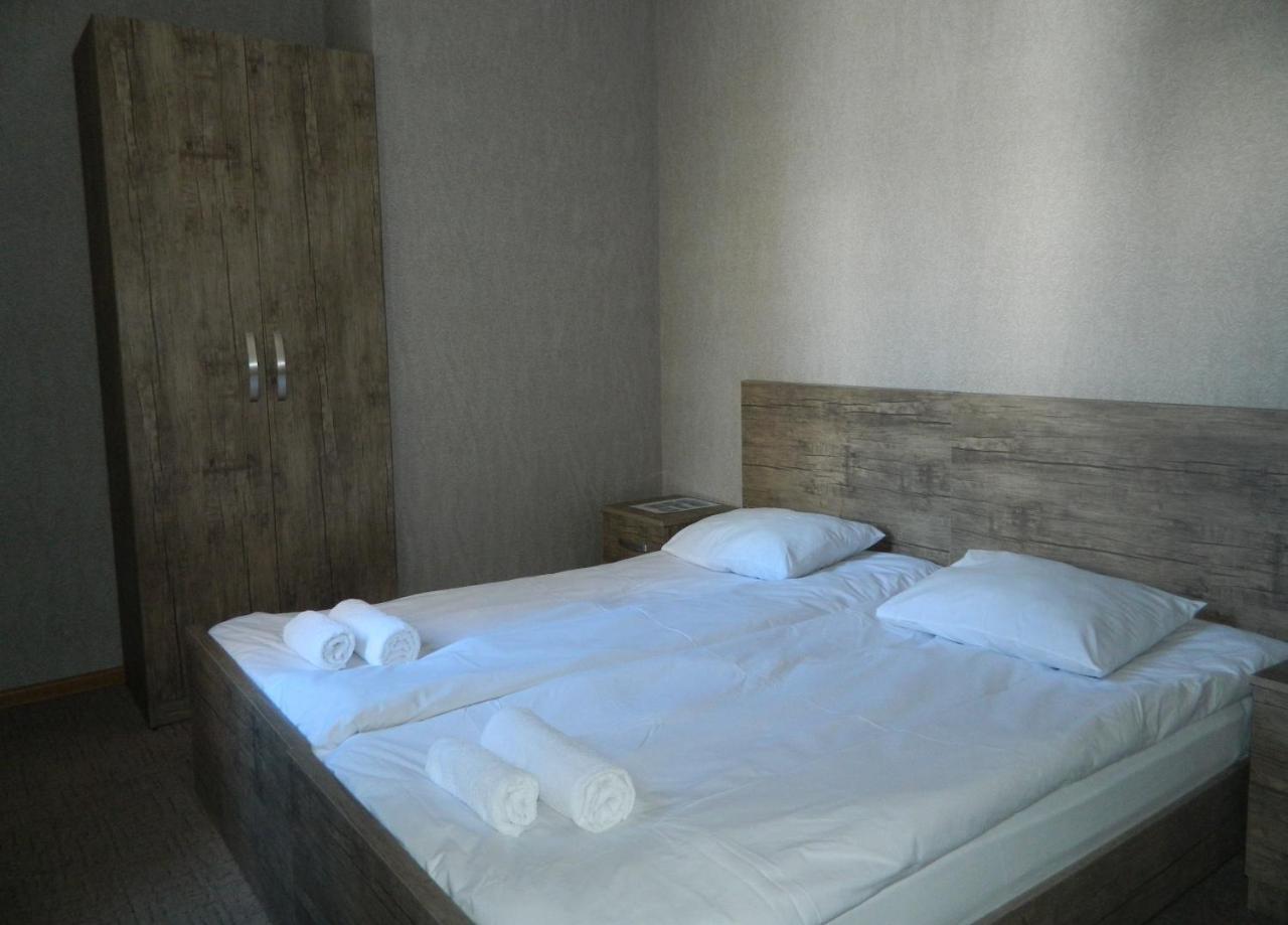 Uptown Boutique Kazbegi Stepantsminda Exterior foto